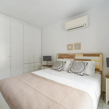 Orea Beachfront By Mykonos Mood * 卡拉法蒂斯