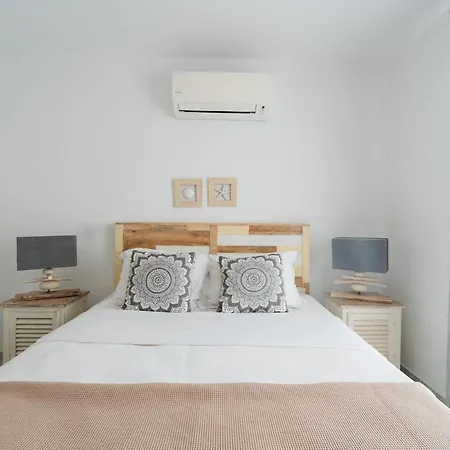 Orea Beachfront By Mykonos Mood * Kalafati