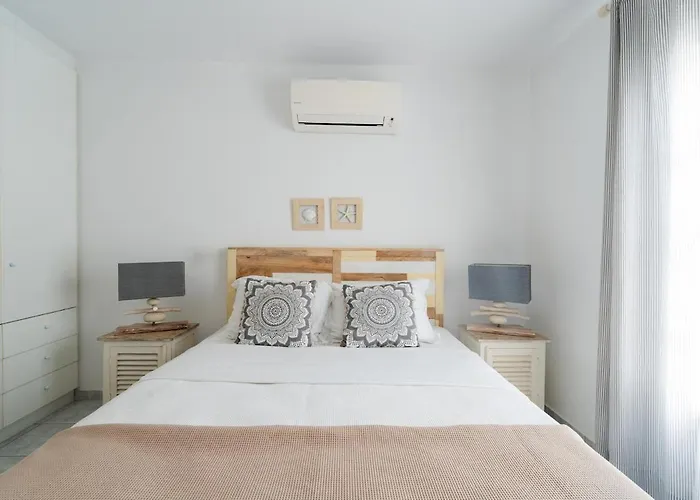 Orea Beachfront By Mykonos Mood * 卡拉法蒂斯