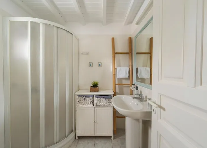 Orea Beachfront By Mykonos Mood * 卡拉法蒂斯