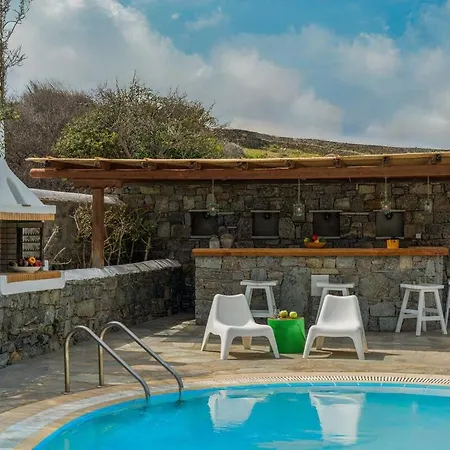 Orea Beachfront By Mykonos Mood Kalafati